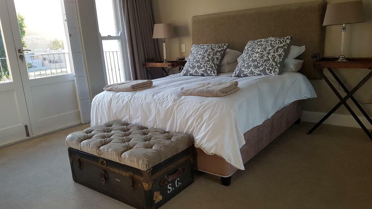 Franschhoek Village House ภายนอก รูปภาพ